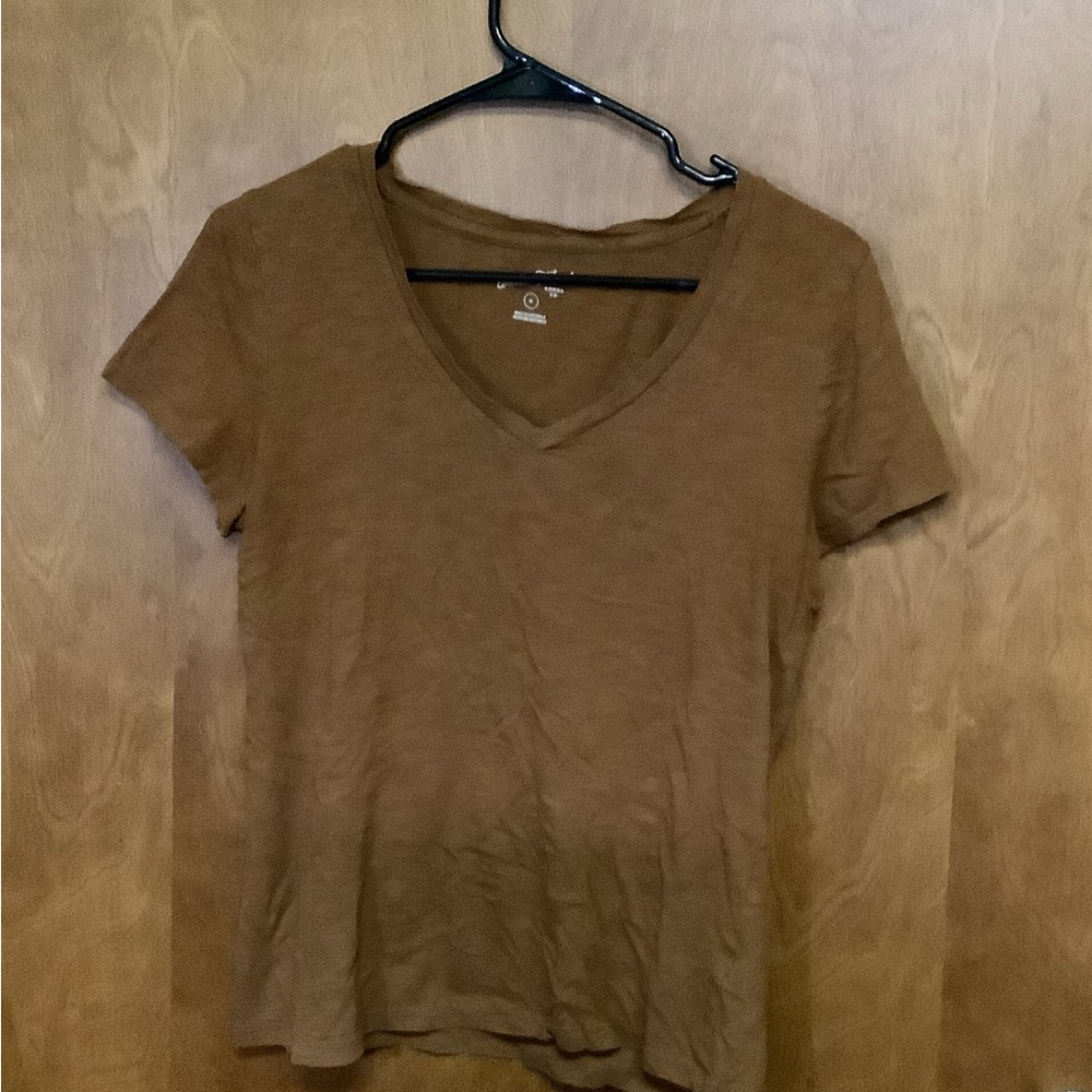 Universal Thread Brown V-Neck Short Sleeve Tee